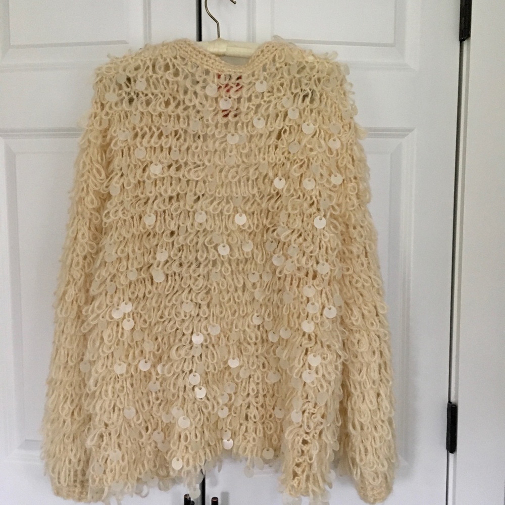 V Cristina | Shimmering Oversized Cardigan - Picture 3 of 6